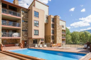 Breakaway West Ski Condo